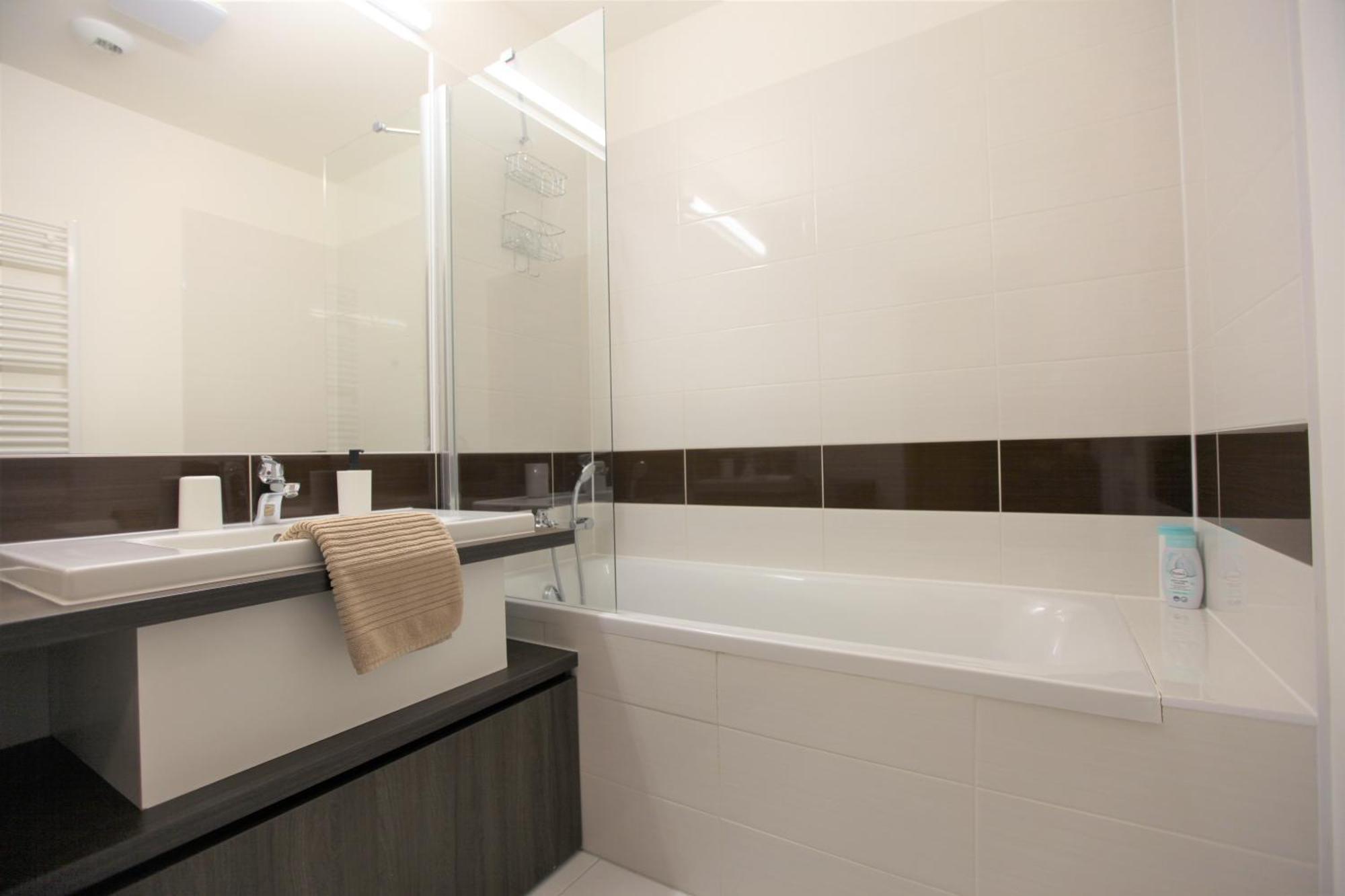 Sag Panorama View 2 Rooms Free Parking Free Wifi Братислава Екстериор снимка